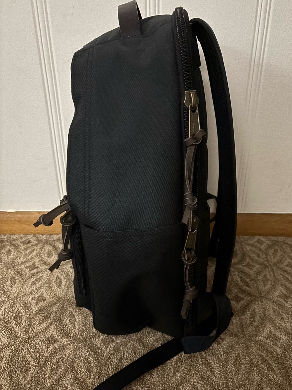 Filson Dryden Ballistic Nylon
Backpack Exclusive - 25L - Navy - Picture 8 of 10